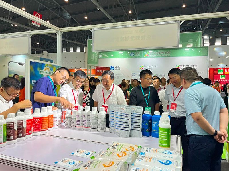 新朝陽綠色生物科技亮相西部植?！半p交會(huì)”與第八屆綠色農(nóng)藥博覽會(huì)